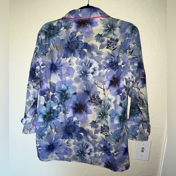 NWT The Lazy Poet Cotton Emma Ocean Flowers Classic Pajama TOP ONLY Size SMALL - Picture 3 of 7